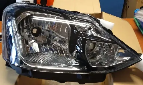 SEMIOPTICA DER TOYOTA ETIOS 2018 DEPO (FONDO N