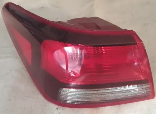FAROL TRA IZQ KIA RIO 18 (SEDAN)
