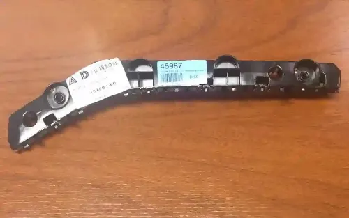 SOPORTE PARAG TRA DER NISSAN VERSA 2020