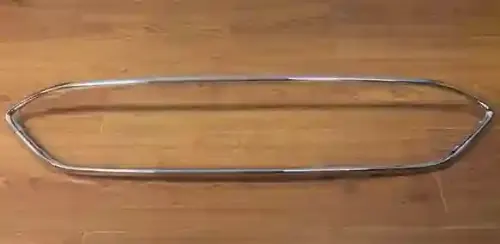 MOLDURA REJILLA PARAG DEL FORD FOCUS 17 (CRO)