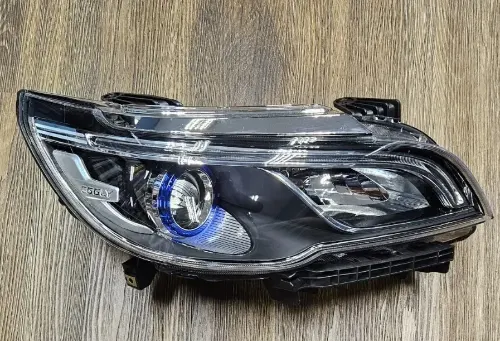 SEMIOPTICA DER GEELY GX3 2021