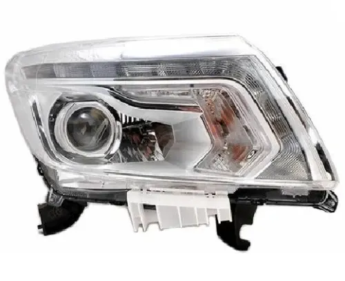 SEMIOPTICA DER NISSAN FRONTIER NP300 18 (LED)