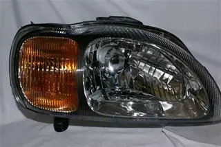 SEMIOPTICA DER SUZUKI BALENO 98 DEPO