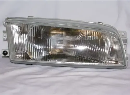 SEMIOPTICA DER MITSUBISHI LANCER 96 DEPO