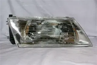 SEMIOPTICA DER NISSAN SENTRA B14 (MEXICO) DEPO