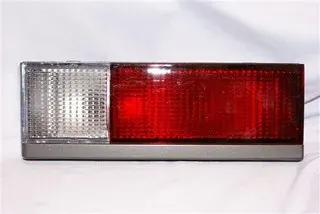FAROL PORTON DER KIA BESTA