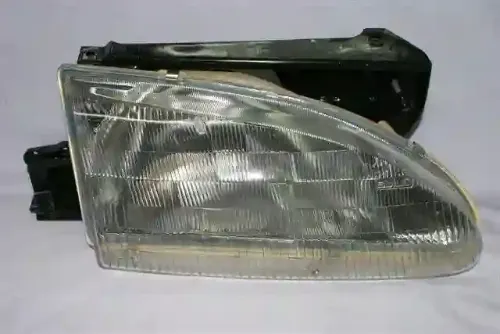 SEMIOPTICA DER DAEWOO RACER