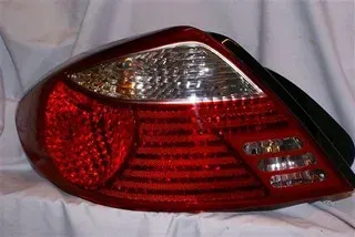 FAROL TRA IZQ KIA RIO 01 (SEDAN)