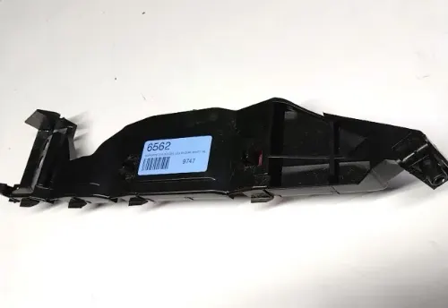 SOPORTE PARAG DEL IZQ SUZUKI SWIFT 06