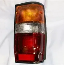 FAROL TRA DER MITSUBISHI L200 90 (NEGRO) DEPO