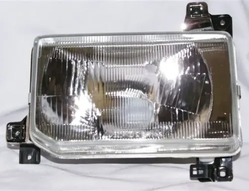 SEMIOPTICA IZQ NISSAN 720 DEPO