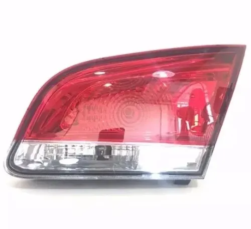 FAROL VALIJA DER FIAT SIENA 10