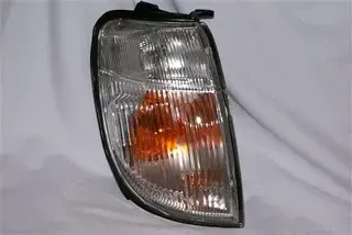 FAROL DEL DER NISSAN D22 98 DEPO
