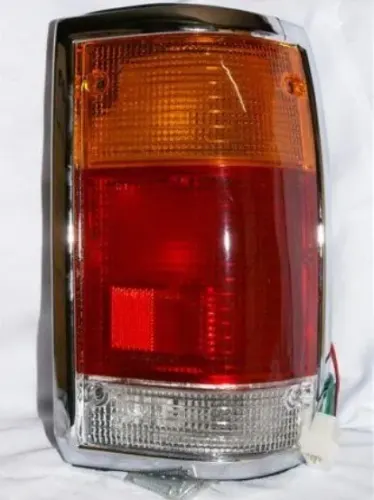 FAROL TRA DER MAZDA B2200-2500 92 (CRO) DEPO