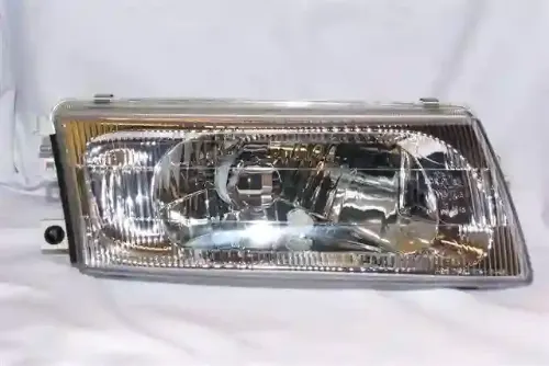 SEMIOPTICA DER MITSUBISHI LANCER 98 DEPO