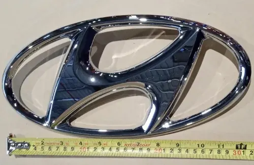 EMBLEMA CARETA HYUNDAI HD170 ORIGINAL
