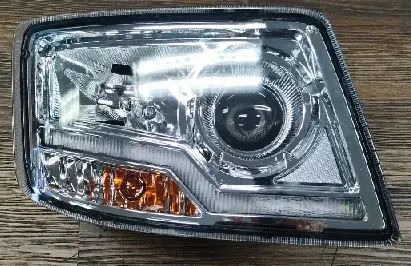 SEMIOPTICA DER FOTON AUMAN GTL 380 2017