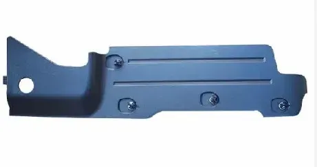 MOLDURA PROTECTORA FAROL DER VOLVO FMX II